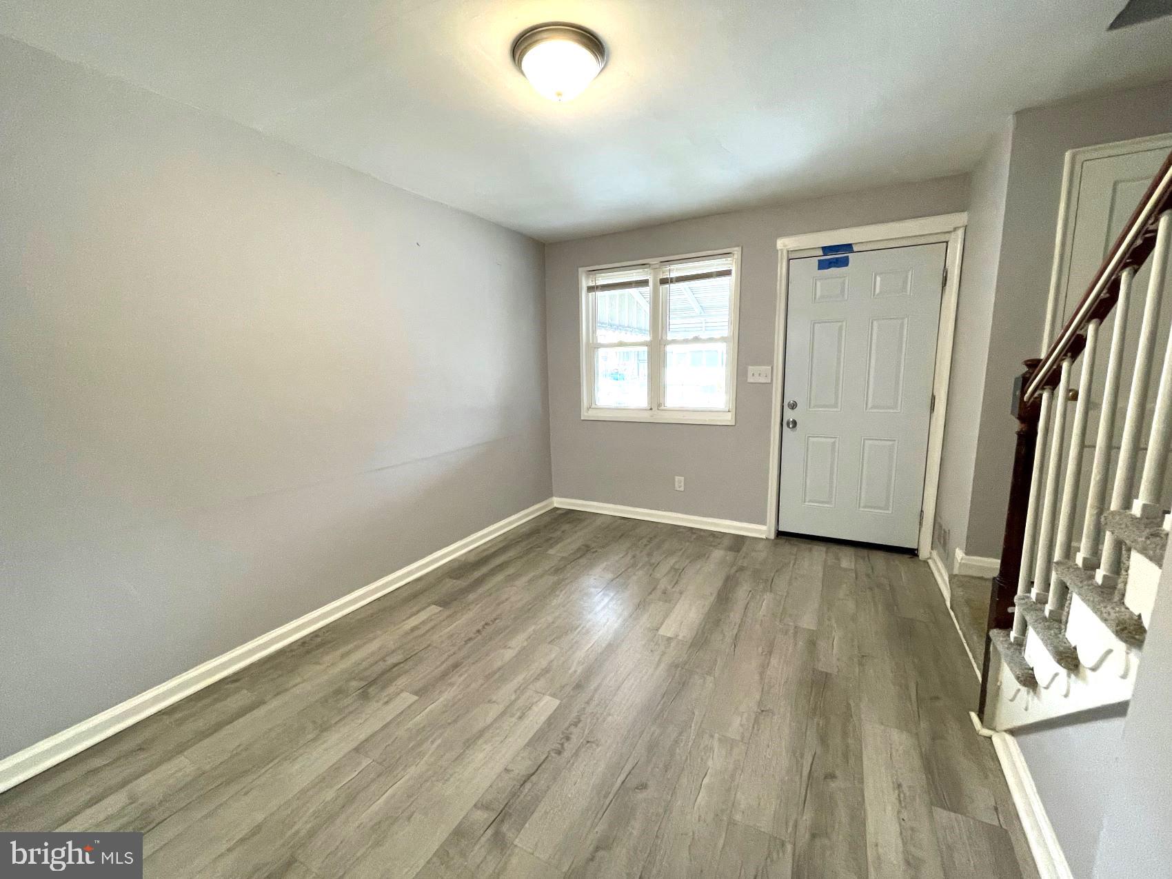 4103 Colborne Road Baltimore, MD 21229 - Photo 3 of 28 Living Room