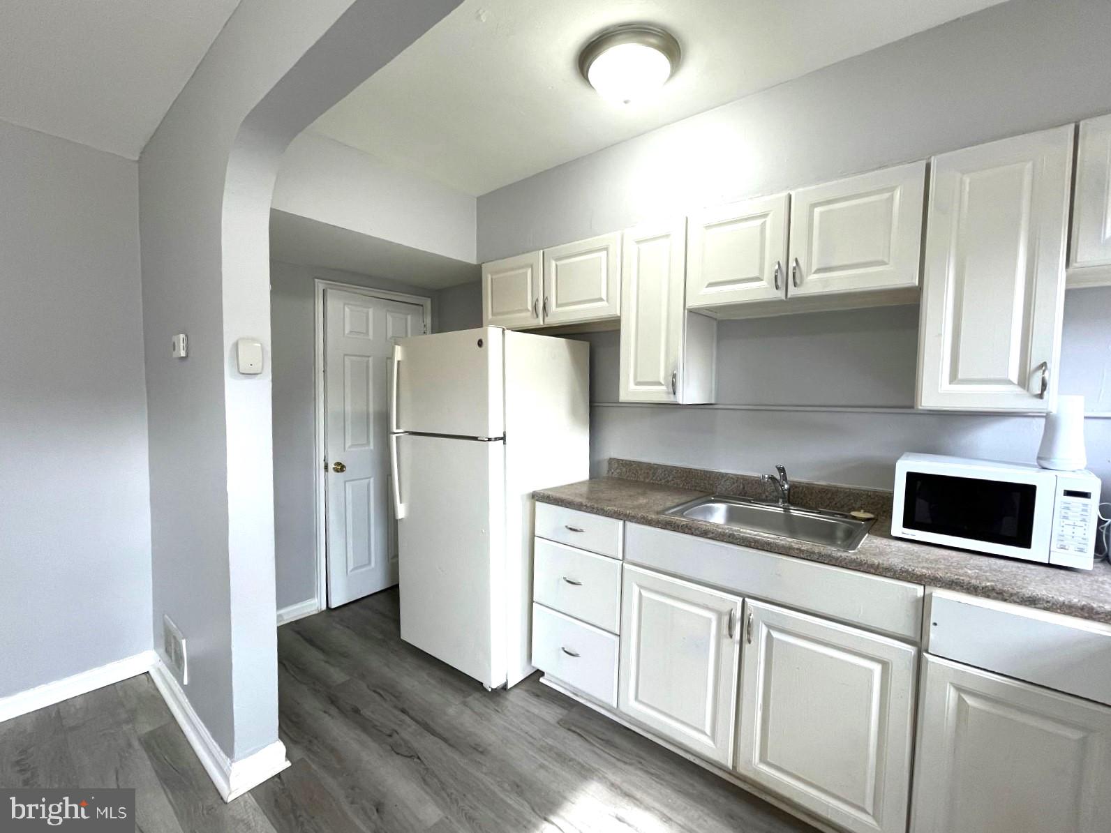 4103 Colborne Road Baltimore, MD 21229 - Photo 10 of 28 Kitchen with entry to Basement