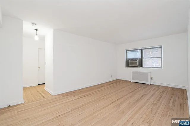 $225,000 | 3051 Edwin Avenue, Unit 1B, Fort Lee, NJ 07024