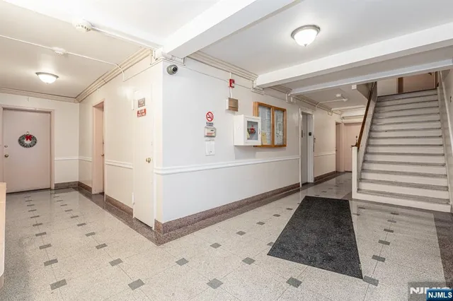 $225,000 | 3051 Edwin Avenue, Unit 1B, Fort Lee, NJ 07024