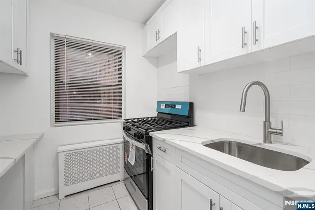 $225,000 | 3051 Edwin Avenue, Unit 1B, Fort Lee, NJ 07024