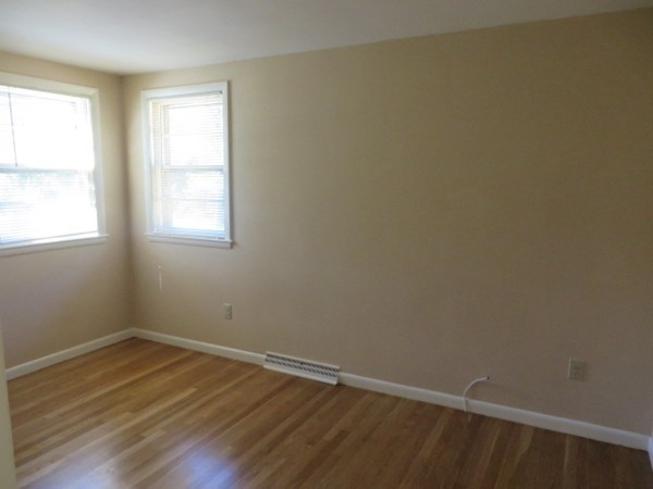 230 Marked Tree Road Holliston, MA 01746 - Photo 8 of 19 Gallery Image 8
