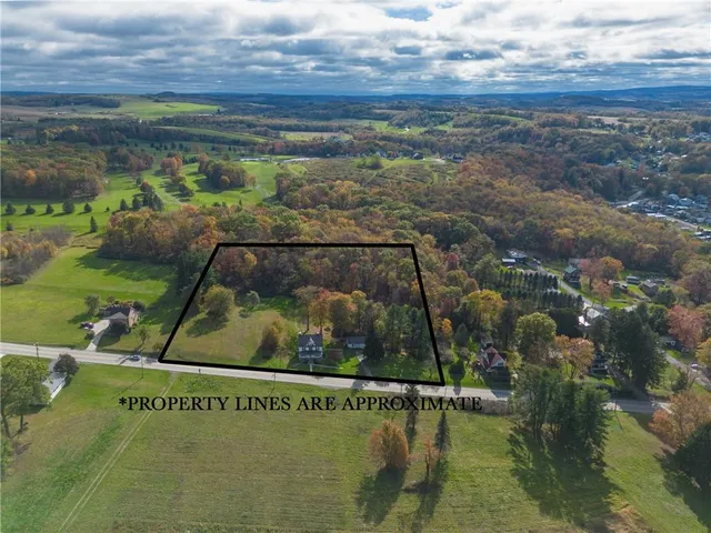 $245,000 | 2393 Lincoln Highway, Stoystown, PA 15563