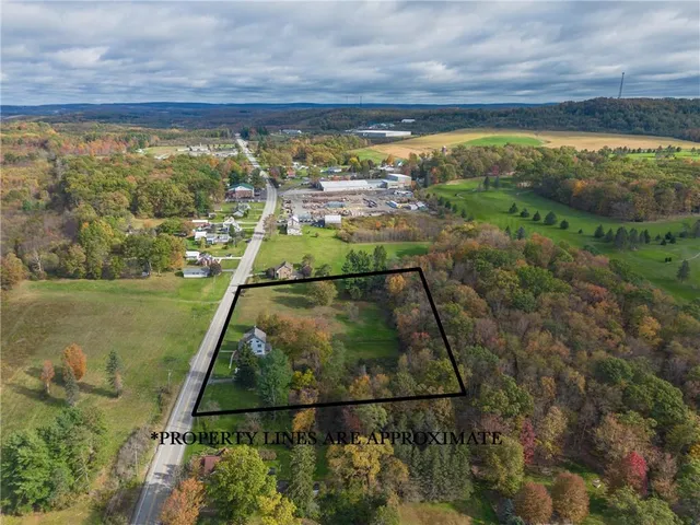 $245,000 | 2393 Lincoln Highway, Stoystown, PA 15563