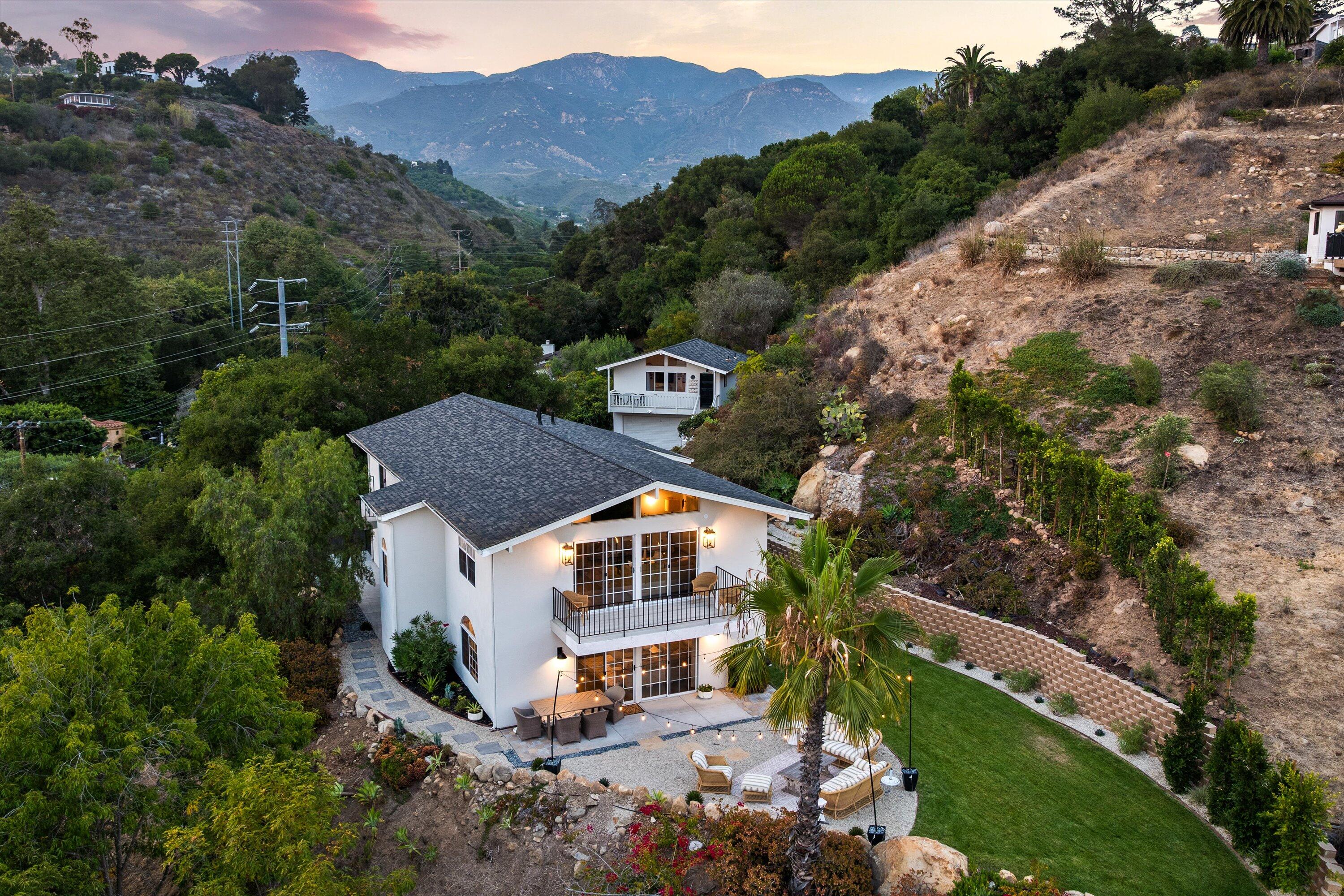 1378 Sycamore Canyon Road Santa Barbara, CA 93108 - Photo 2 of 46 Aerial - Main House & Casita