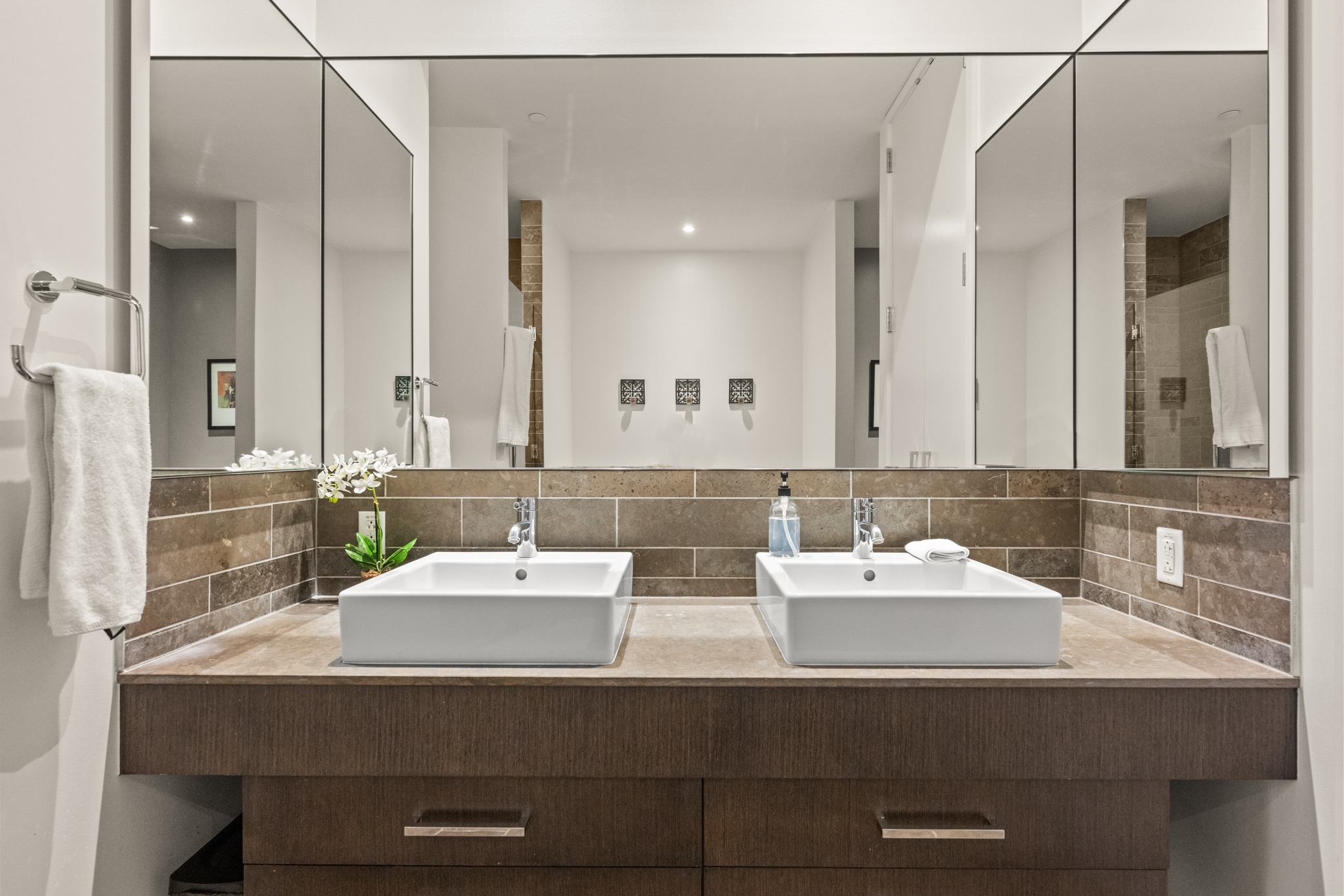 210 Lavaca Street, Unit 1902 Austin, TX 78701 - Photo 13 of 28