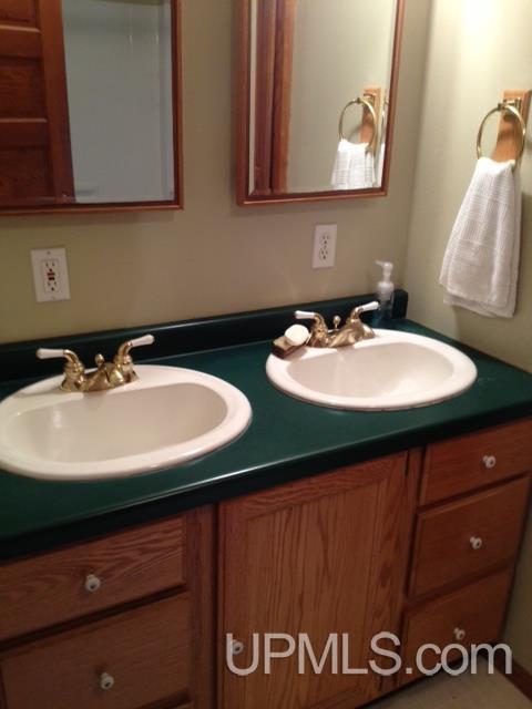 N9239 South Range Road Ironwood, MI 49938 - Photo 8 of 17