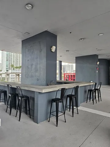 $464,700 | 690 Southwest 1st Court, Unit 2515, Miami, FL 33130