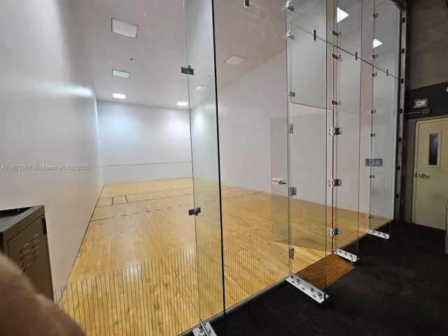 $464,700 | 690 Southwest 1st Court, Unit 2515, Miami, FL 33130