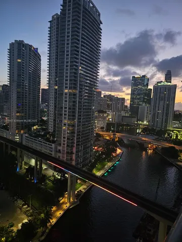 $464,700 | 690 Southwest 1st Court, Unit 2515, Miami, FL 33130