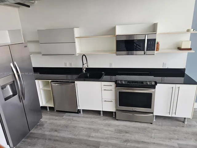 $464,700 | 690 Southwest 1st Court, Unit 2515, Miami, FL 33130