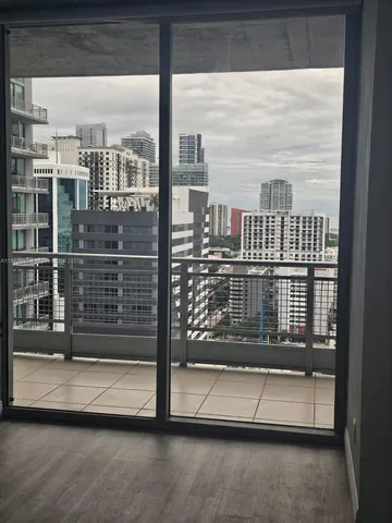 $464,700 | 690 Southwest 1st Court, Unit 2515, Miami, FL 33130