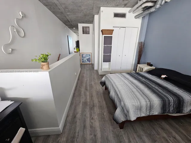 $464,700 | 690 Southwest 1st Court, Unit 2515, Miami, FL 33130