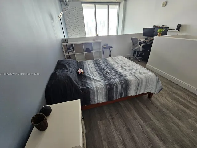 $464,700 | 690 Southwest 1st Court, Unit 2515, Miami, FL 33130