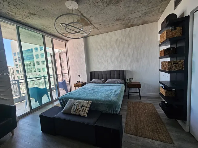 $464,700 | 690 Southwest 1st Court, Unit 2515, Miami, FL 33130