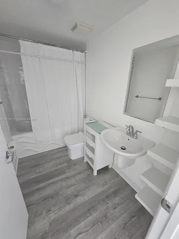 $464,700 | 690 Southwest 1st Court, Unit 2515, Miami, FL 33130