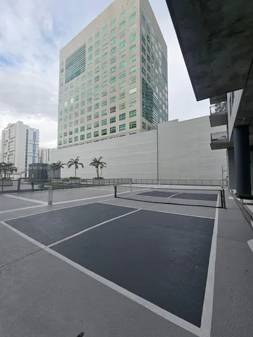 $464,700 | 690 Southwest 1st Court, Unit 2515, Miami, FL 33130