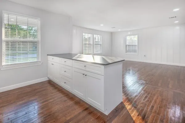 $2,190 | 3234 Berry Street, Houston, TX 77004