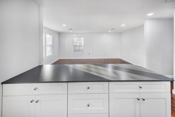 $2,190 | 3234 Berry Street, Houston, TX 77004