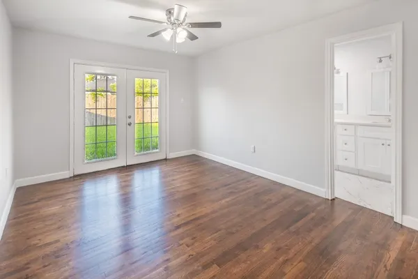 $2,190 | 3234 Berry Street, Houston, TX 77004