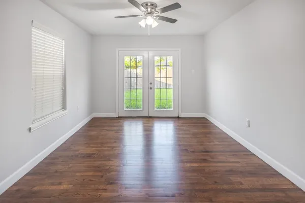 $2,190 | 3234 Berry Street, Houston, TX 77004