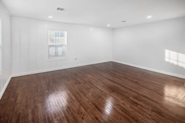 $2,190 | 3234 Berry Street, Houston, TX 77004