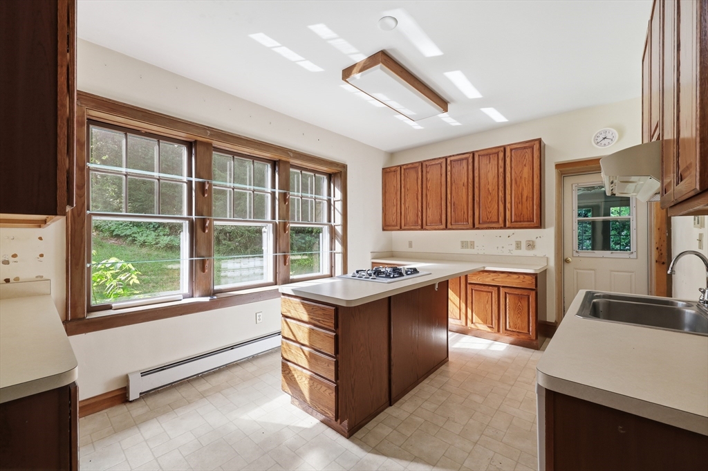 303 East State Street Granby, MA 01033 - Photo 8 of 41