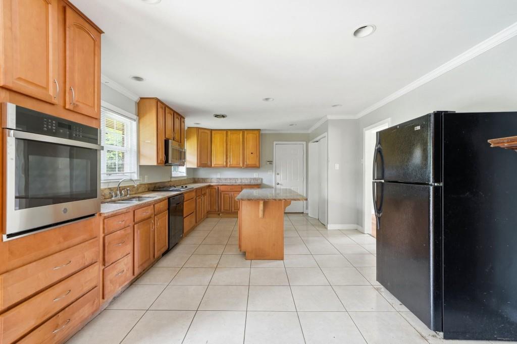4078 Briarcliff Road Northeast Atlanta, GA 30345 - Photo 13 of 41