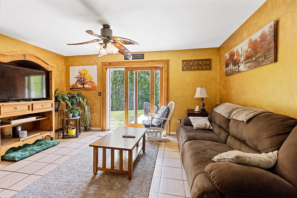 121 Dutton Road China, ME 04358 - Photo 14 of 34 14 living room