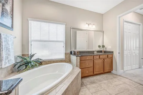$729,000 | 5201 Sparrowglen Place, Lithia, FL 33547