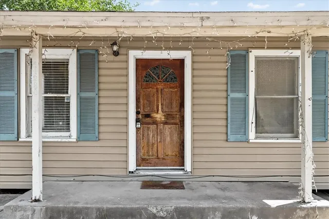 a view of a door of the house