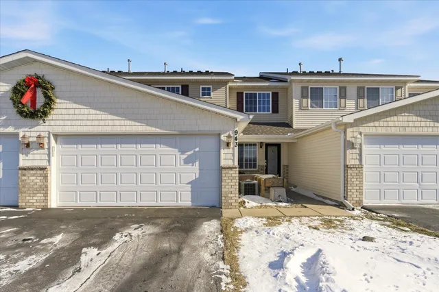 $210,000 | 943 Serenity Circle, Norwood Young America, MN 55397