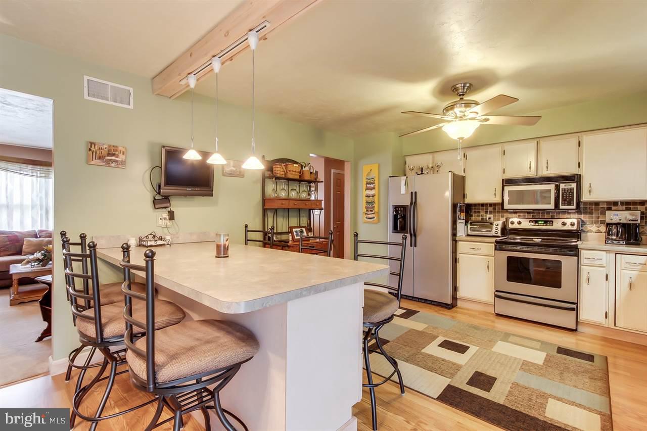 1311 Toann Road York, PA 17403 - Photo 7 of 27 Gallery Image 7