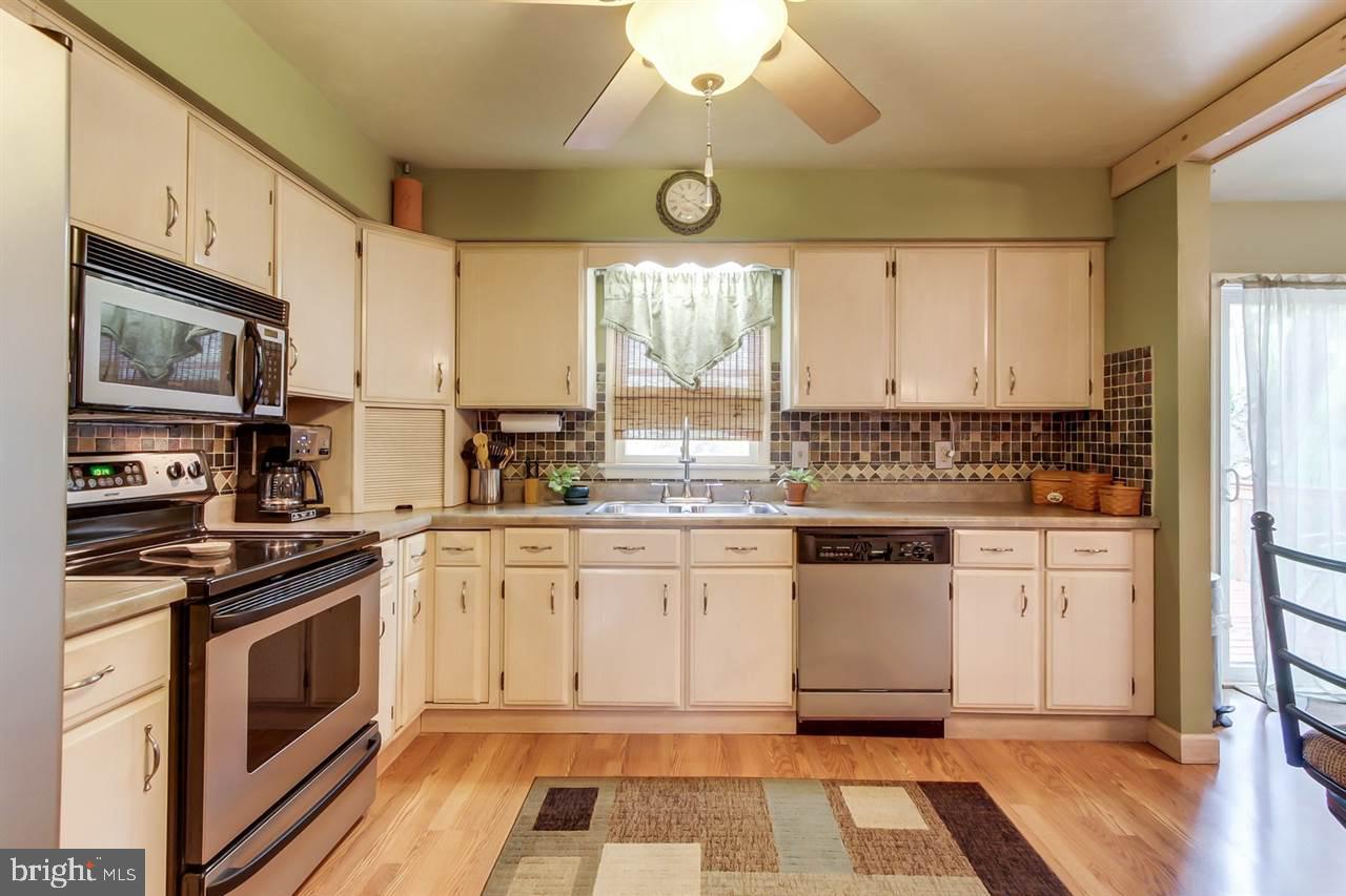 1311 Toann Road York, PA 17403 - Photo 9 of 27 Gallery Image 9