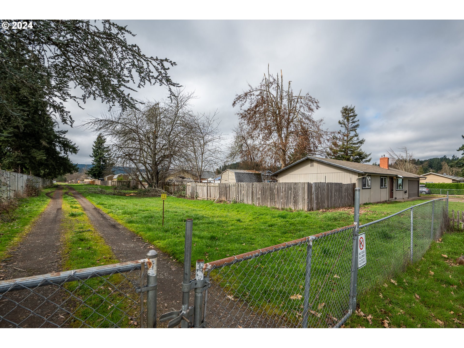 325 South R Street Cottage Grove, OR 97424 - Photo 28 of 31 Gallery Image 28