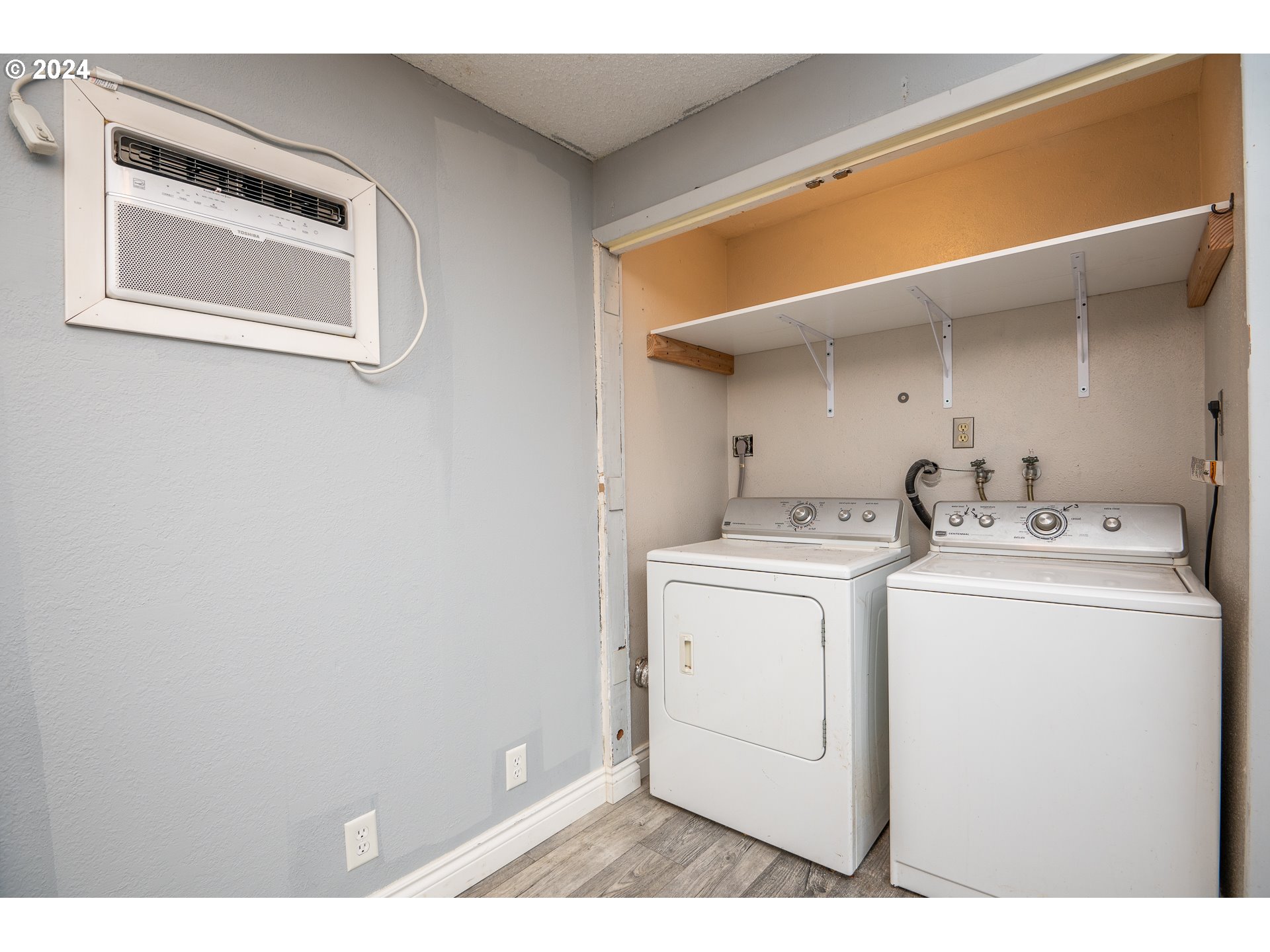 325 South R Street Cottage Grove, OR 97424 - Photo 10 of 31 Gallery Image 10