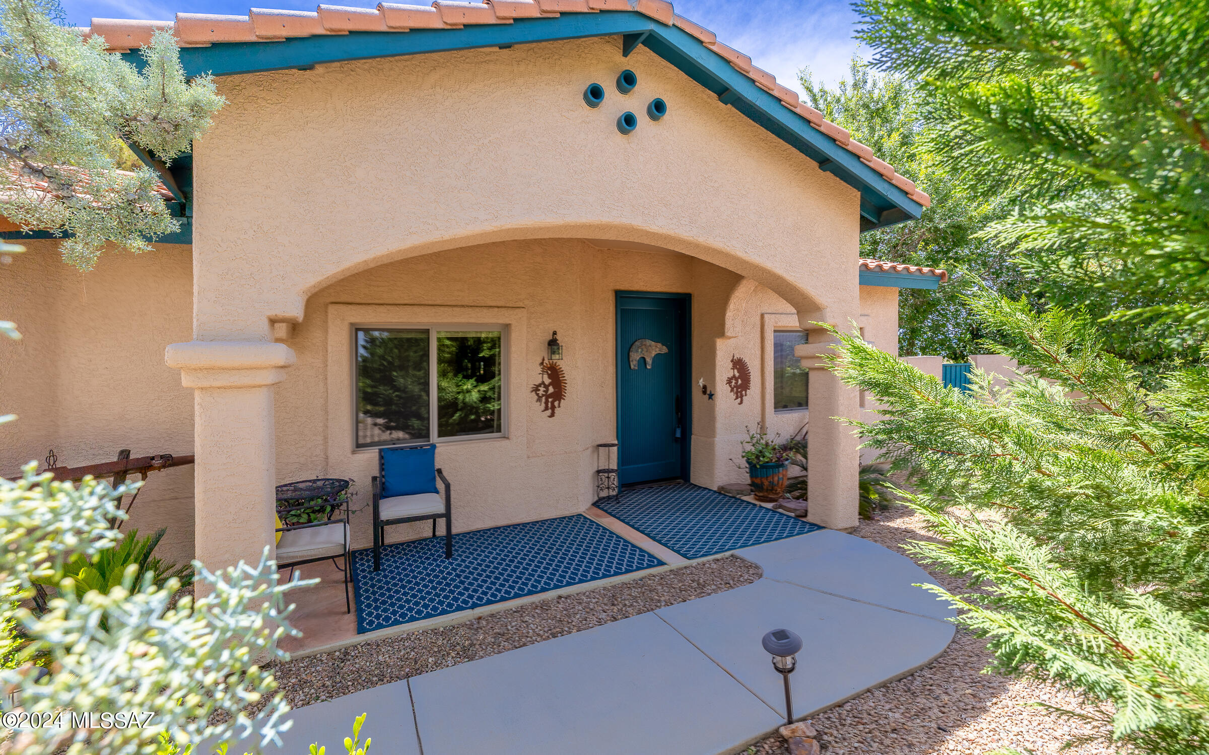 341 Sharon Road Vail, AZ 85641 - Photo 47 of 50 a front view of a house with garden