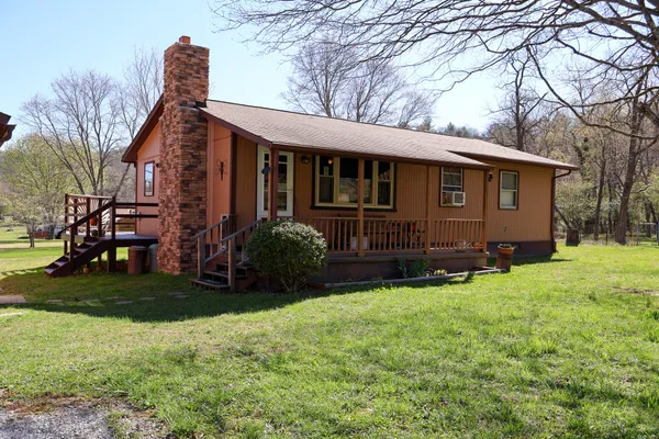 $199,000 | 3742 Paint Bank Road, New Castle, VA 24127