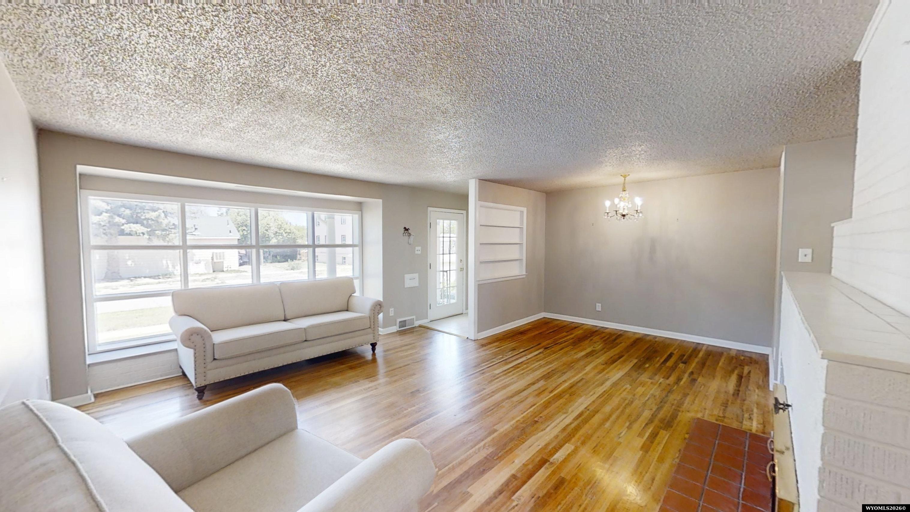 241 West 11th Street Casper, WY 82601 - Photo 3 of 35