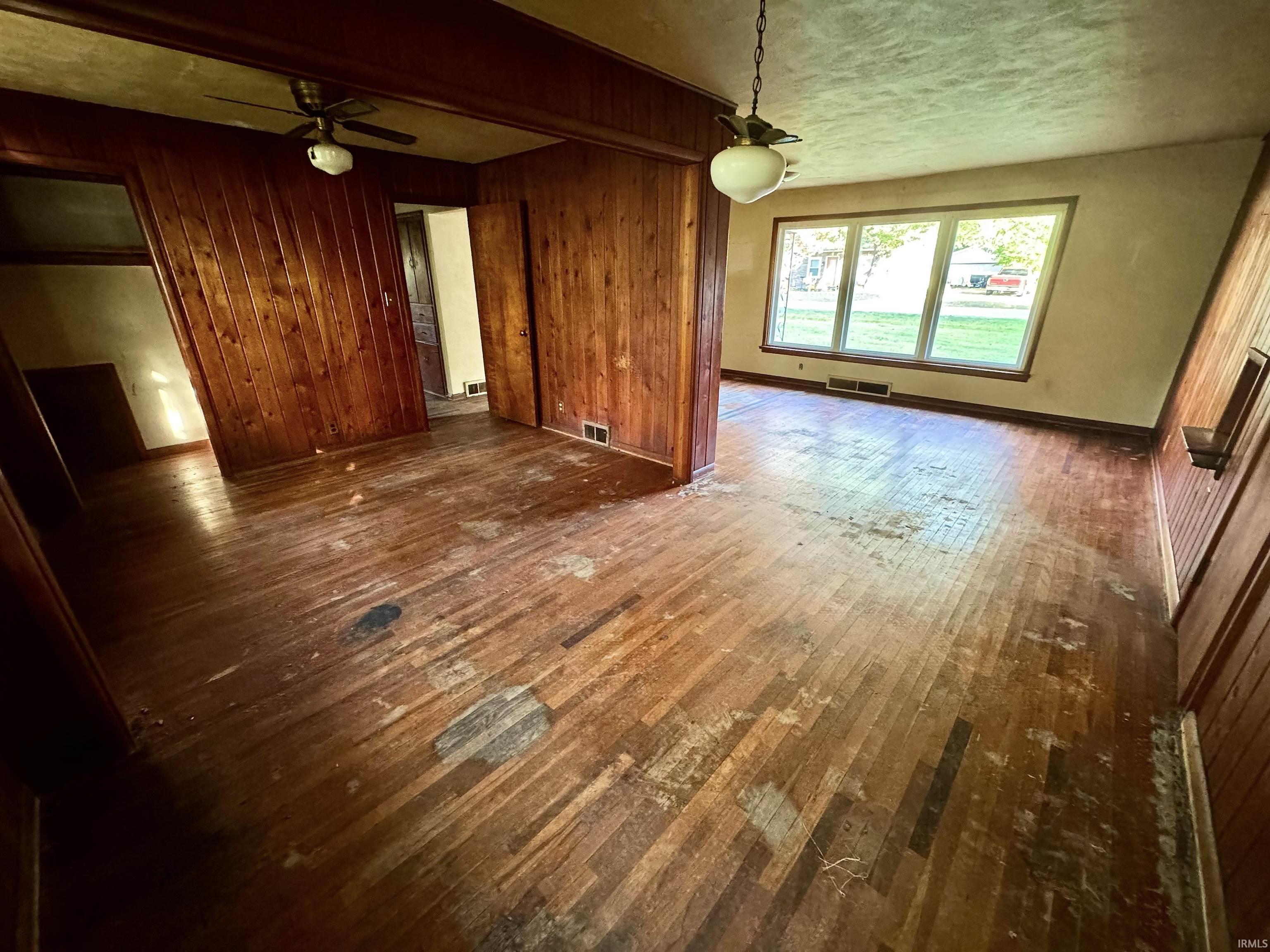 8201 Spry Road Evansville, IN 47715 - Photo 5 of 12 Gallery Image 5