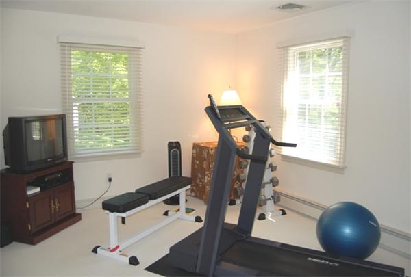21 Sweeney Ridge Road Bedford, MA 01730 - Photo 27 of 29 Gallery Image 27