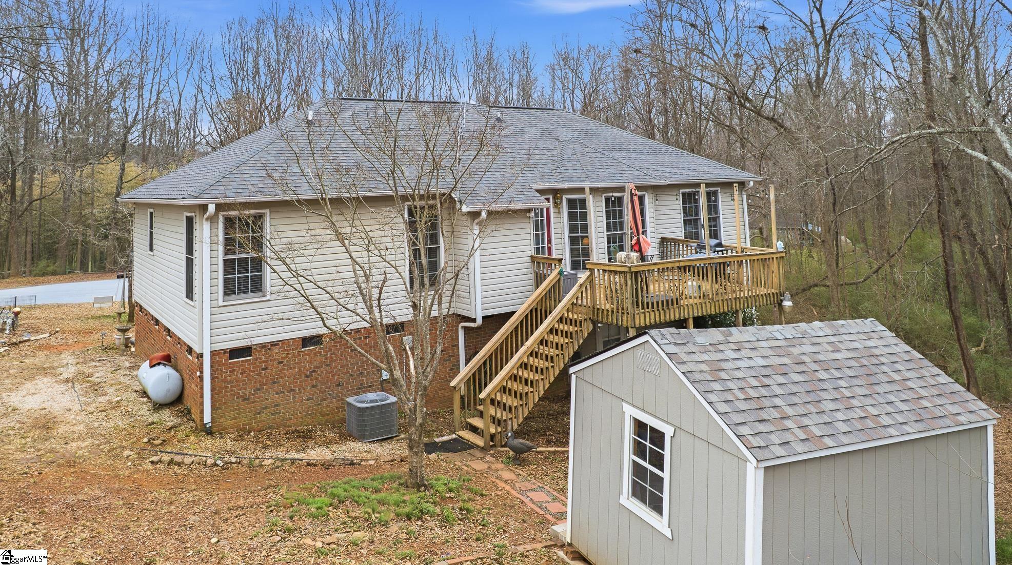 308 Fireside Court Boiling Springs, SC 29316 - Photo 2 of 21