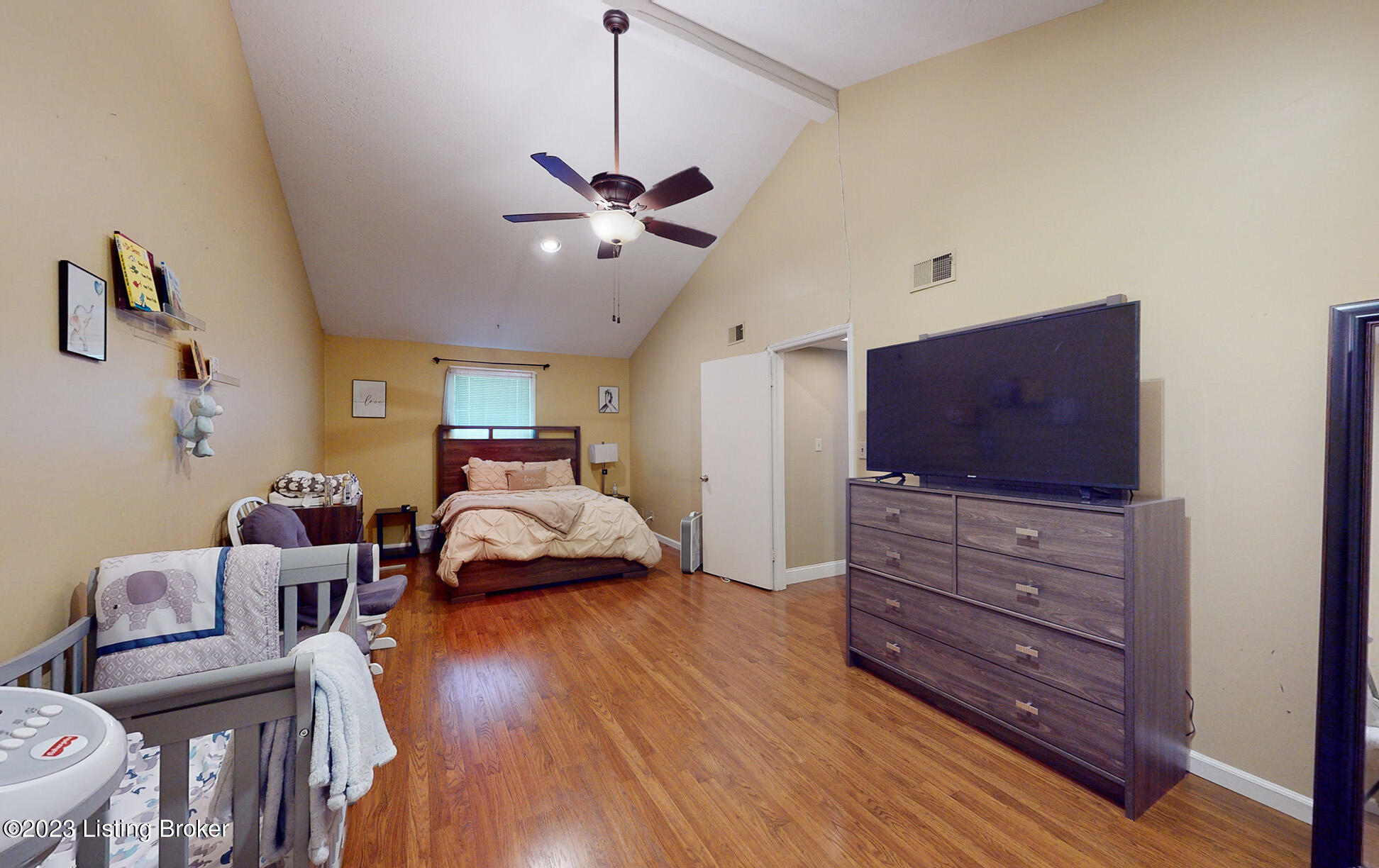 4914 Raven Road Louisville, KY 40213 - Photo 14 of 36 4914-Raven-Rd_004