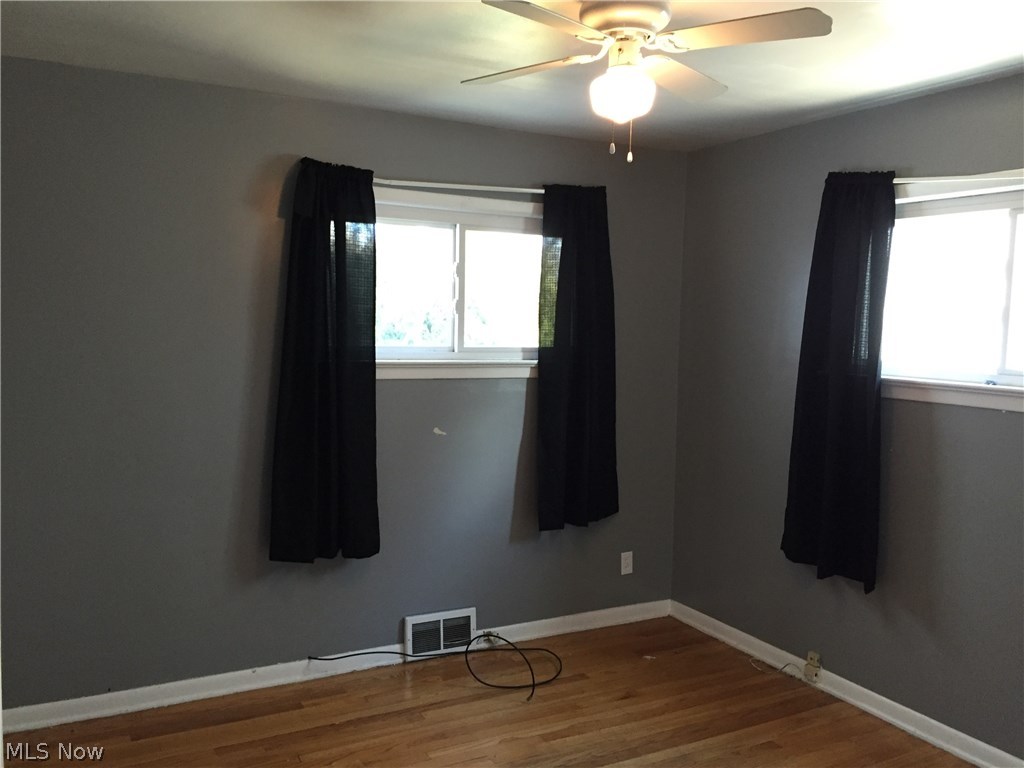 4049 Stonehaven Road Cleveland, OH 44121 - Photo 26 of 30