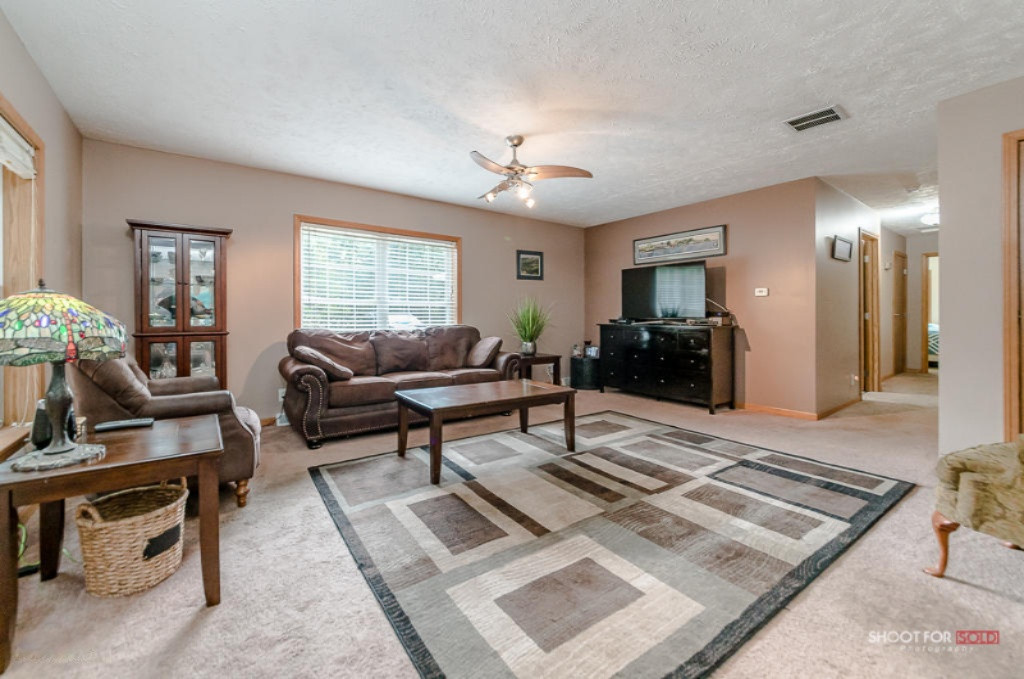 261 South Dangl Road Muskegon, MI 49442 - Photo 5 of 27 261S.Dangl07Lores