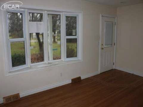 1069 Ransom Drive Flint, MI 48507 - Photo 18 of 29 20426969-17.JPG