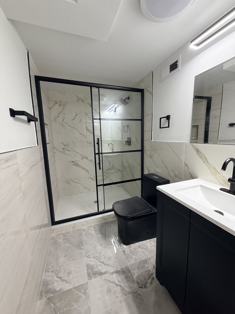 3024 West Fargo Avenue Chicago, IL 60645 - Photo 35 of 39