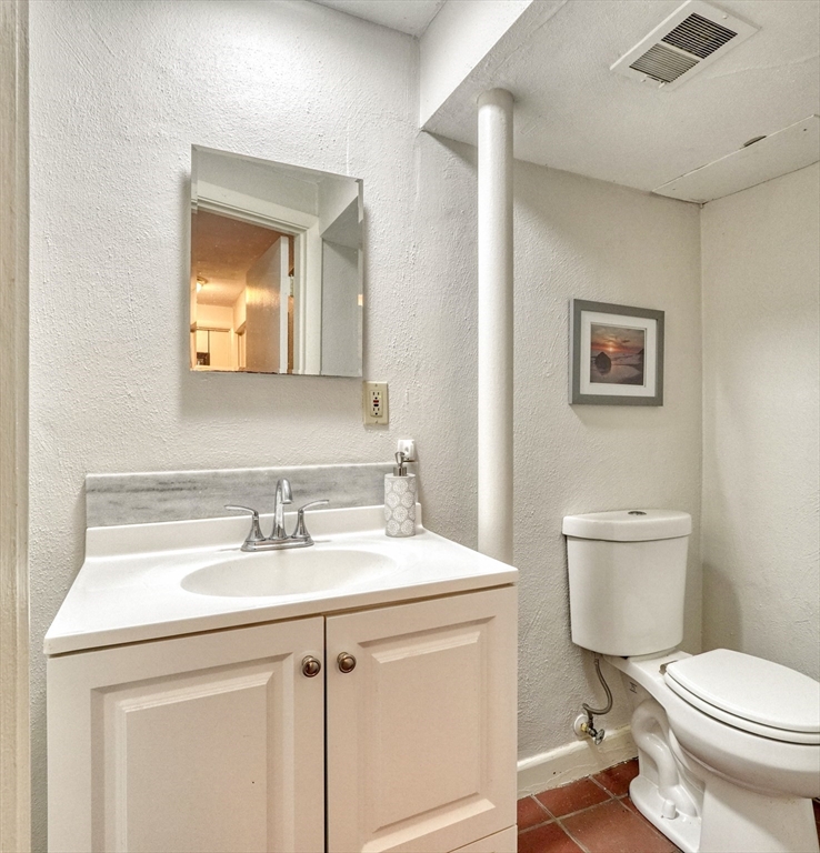 7 Noonhill Road Medfield, MA 02052 - Photo 21 of 34 Gallery Image 21
