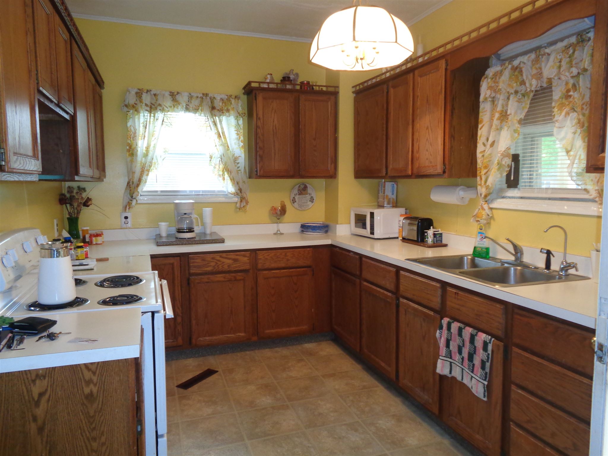 603 6th Street Howe, IN 46746 - Photo 3 of 15 Gallery Image 3