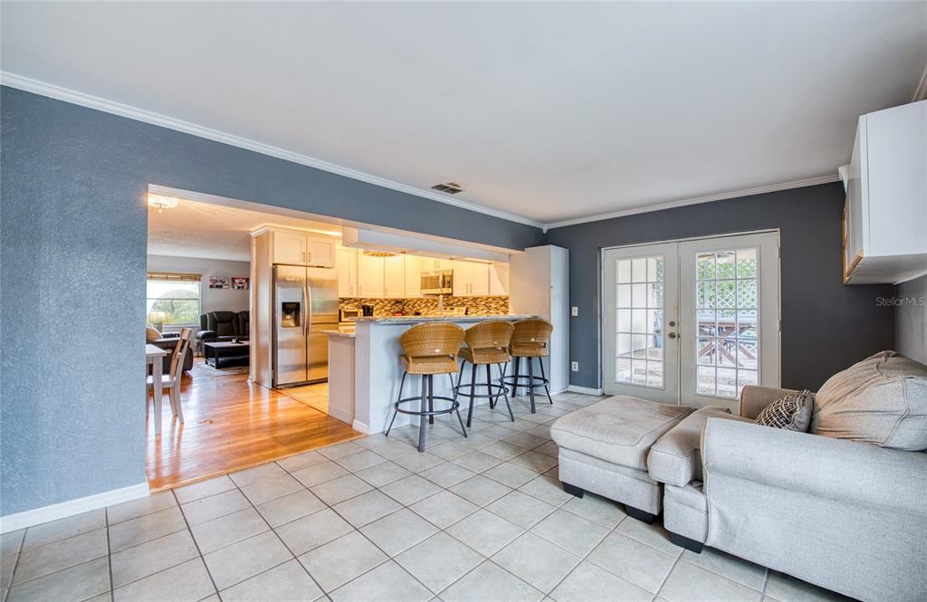 1007 Vineyard Court Dunedin, FL 34698 - Photo 21 of 51